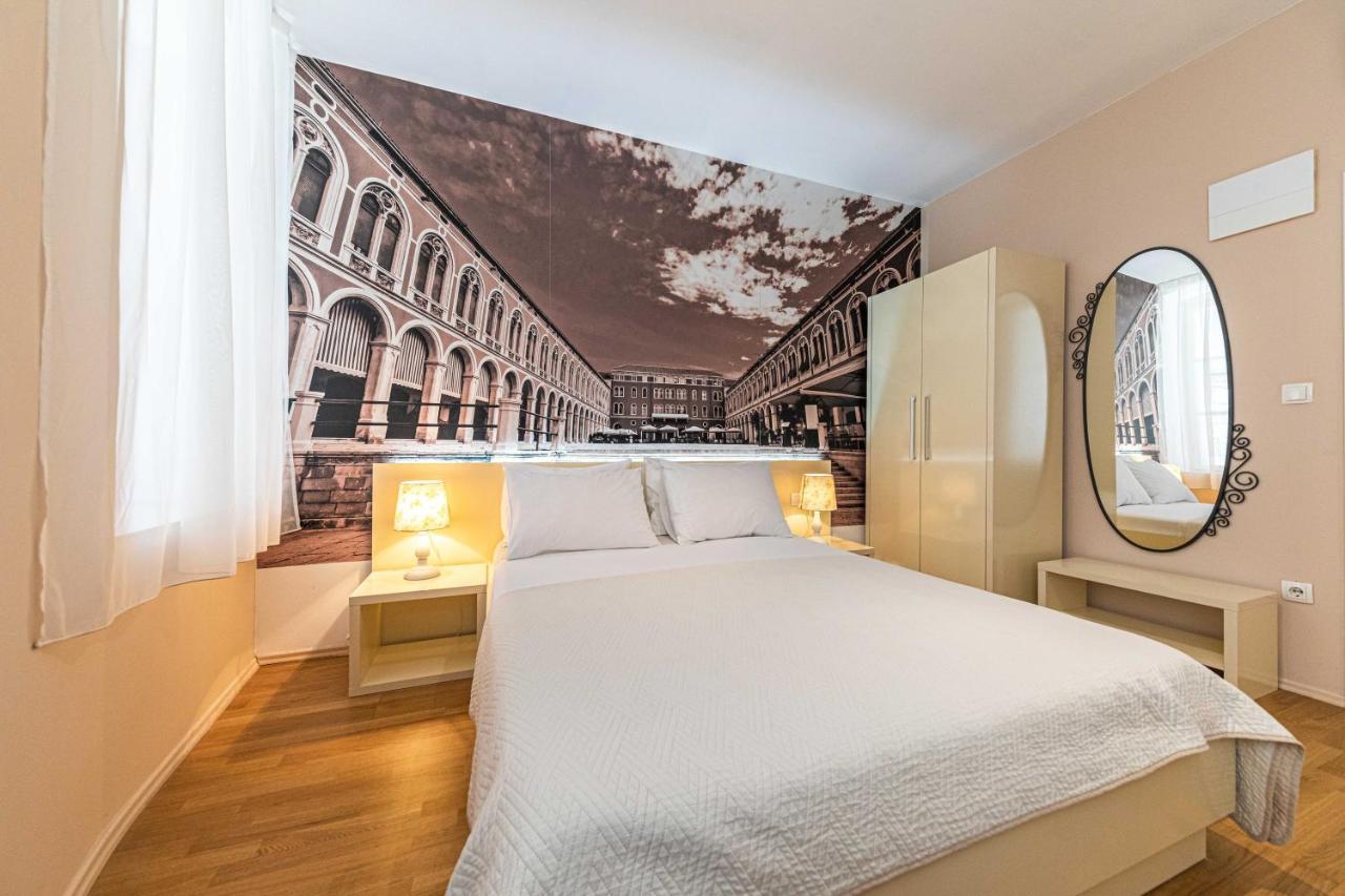 Pjaca City Rooms Split Bagian luar foto